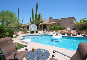 Valley View Villa - Resort Style Backyard - Heated Pool